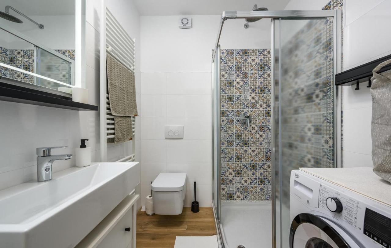 Apartmani Lucija ポレッチ エクステリア 写真